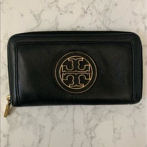 Tory Burch Continental Black Leather Wallet